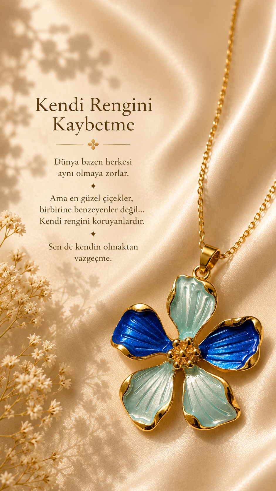 Lily Mavi Çiçek Figürlü Kolye